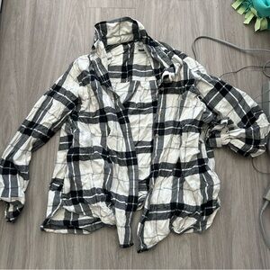 Plaid Button-Up Shirt black and white American Eagle